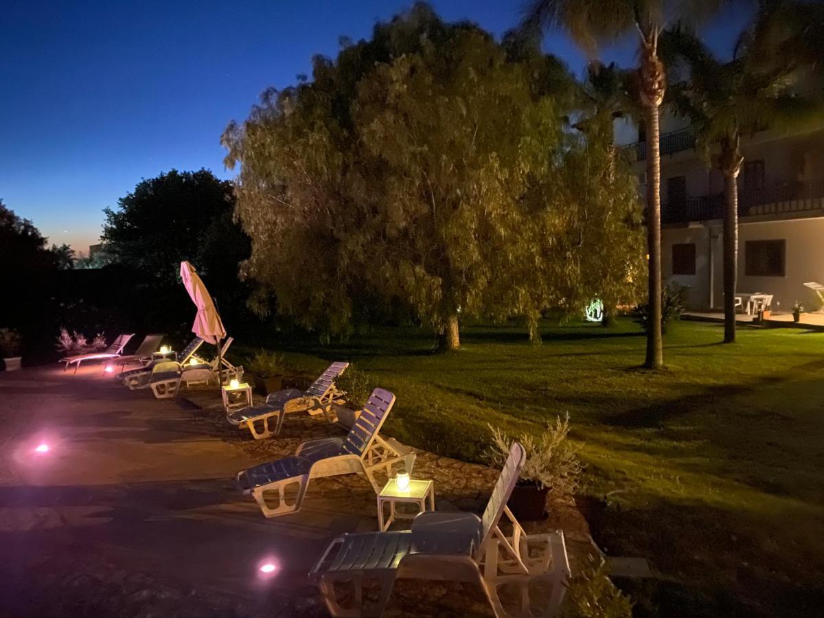 Villa Piruzzu Cv Torre Mulinazzo App P Чинізі Екстер'єр фото
