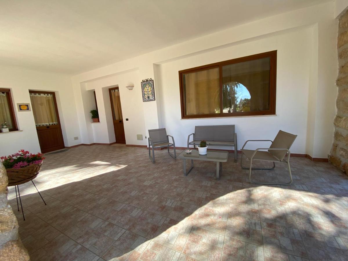 Villa Piruzzu Cv Torre Mulinazzo App P Чинізі Екстер'єр фото
